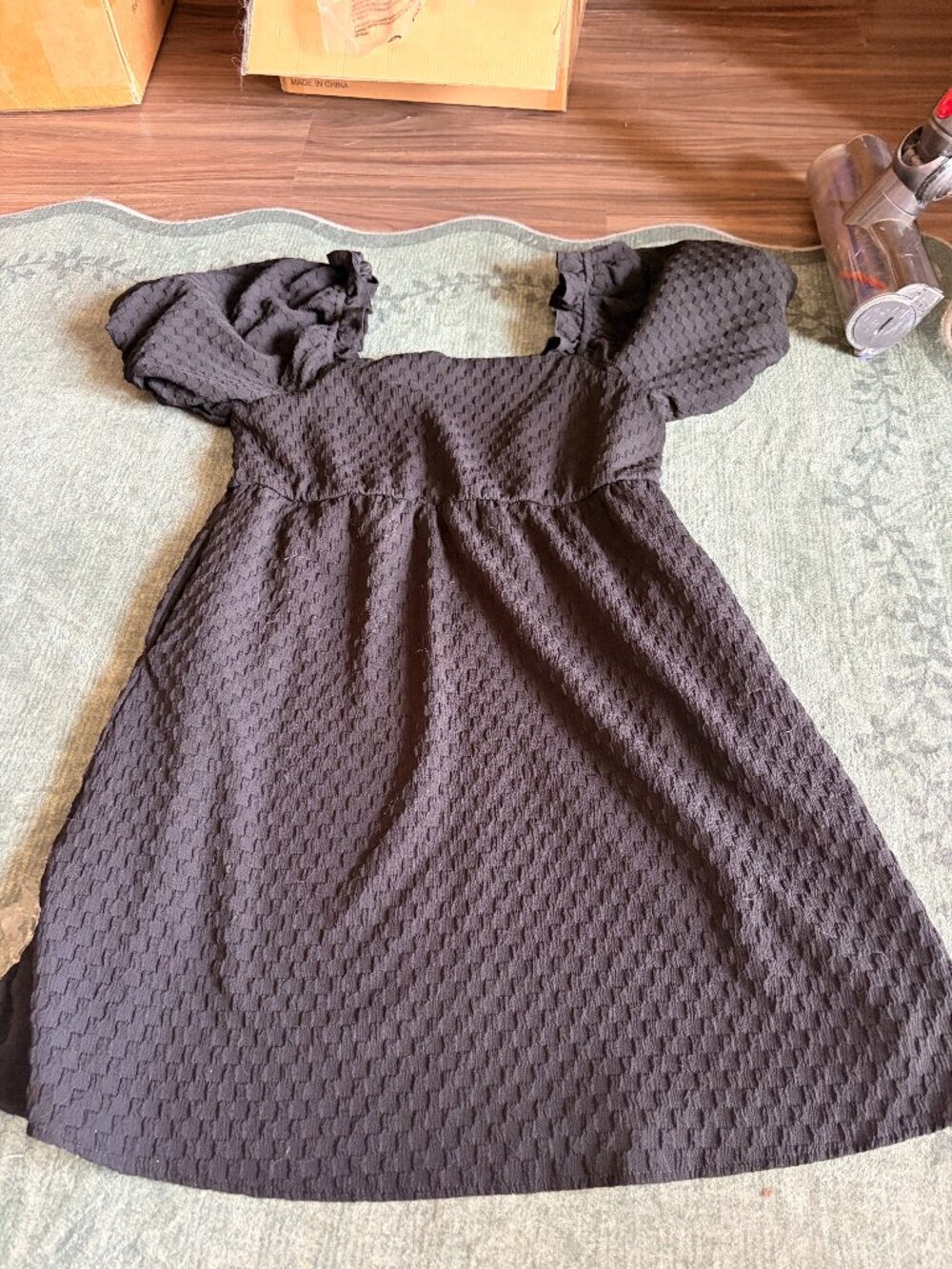 Ces Femme Black Textured Puff Sleeve Babydoll Mini Dress - M